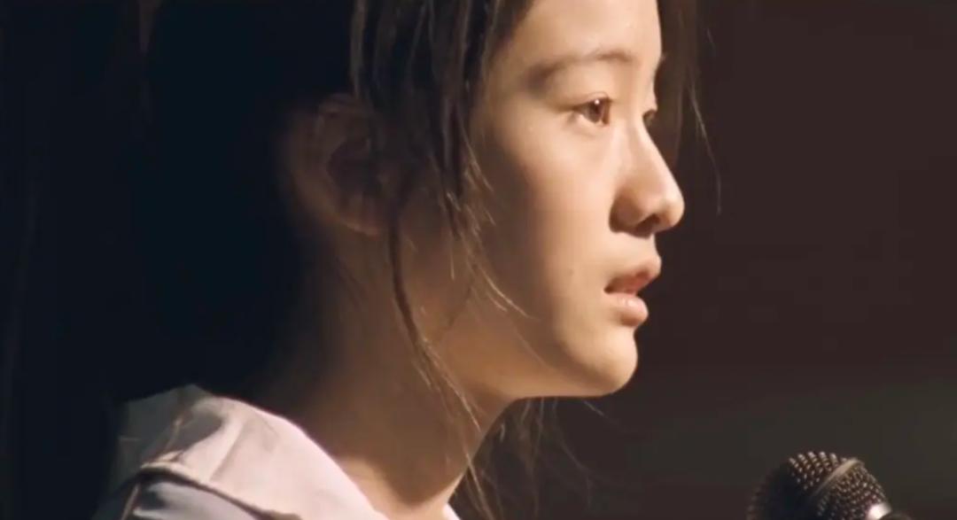 被初中班主任性侵后,一个女孩的自救之路