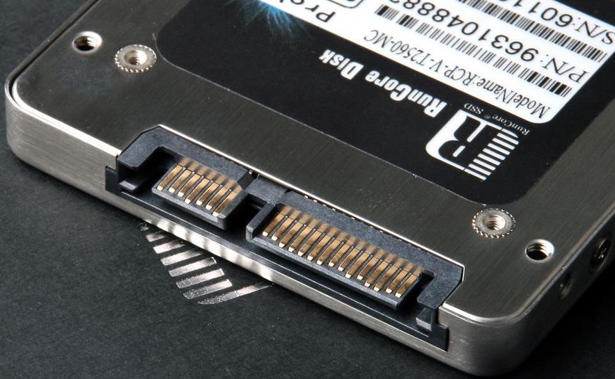 固态硬盘有几种接口协议,pcie接口固态硬盘支持nvme协议么