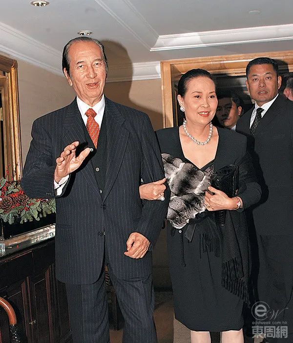 蓝琼缨因为什么去世,赌王二太蓝琼缨传奇的一生