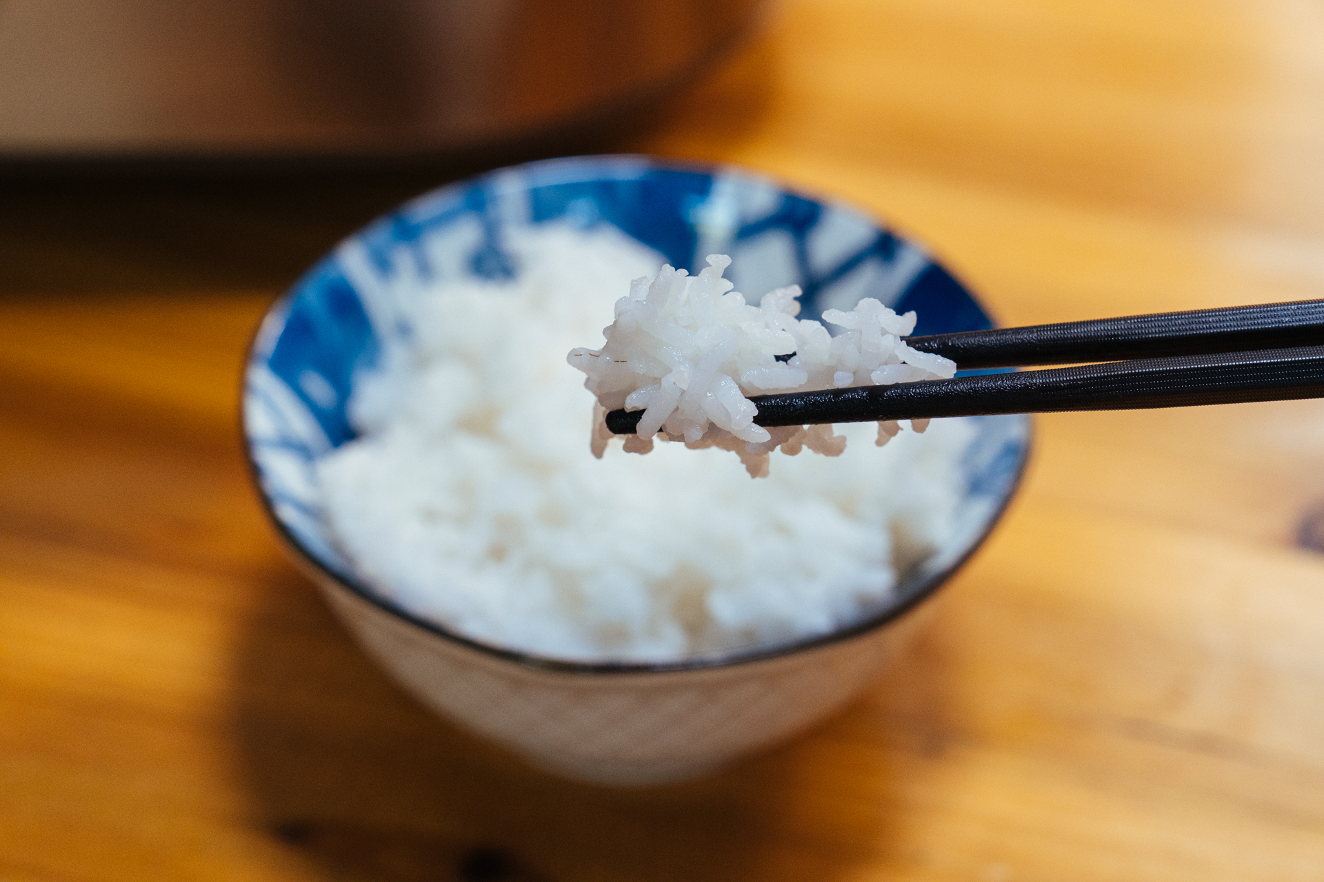 买什么样的电饭煲做出的米饭香,什么牌子的电饭煲焖饭好