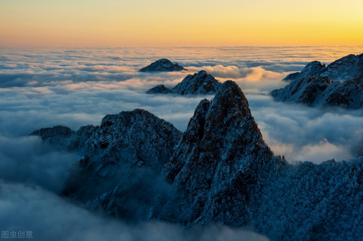 上联“凡心一点几时去”高难度，我想出3个下联