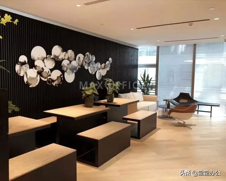 口碑好的写字楼出租市价,北京华贸写字楼租金