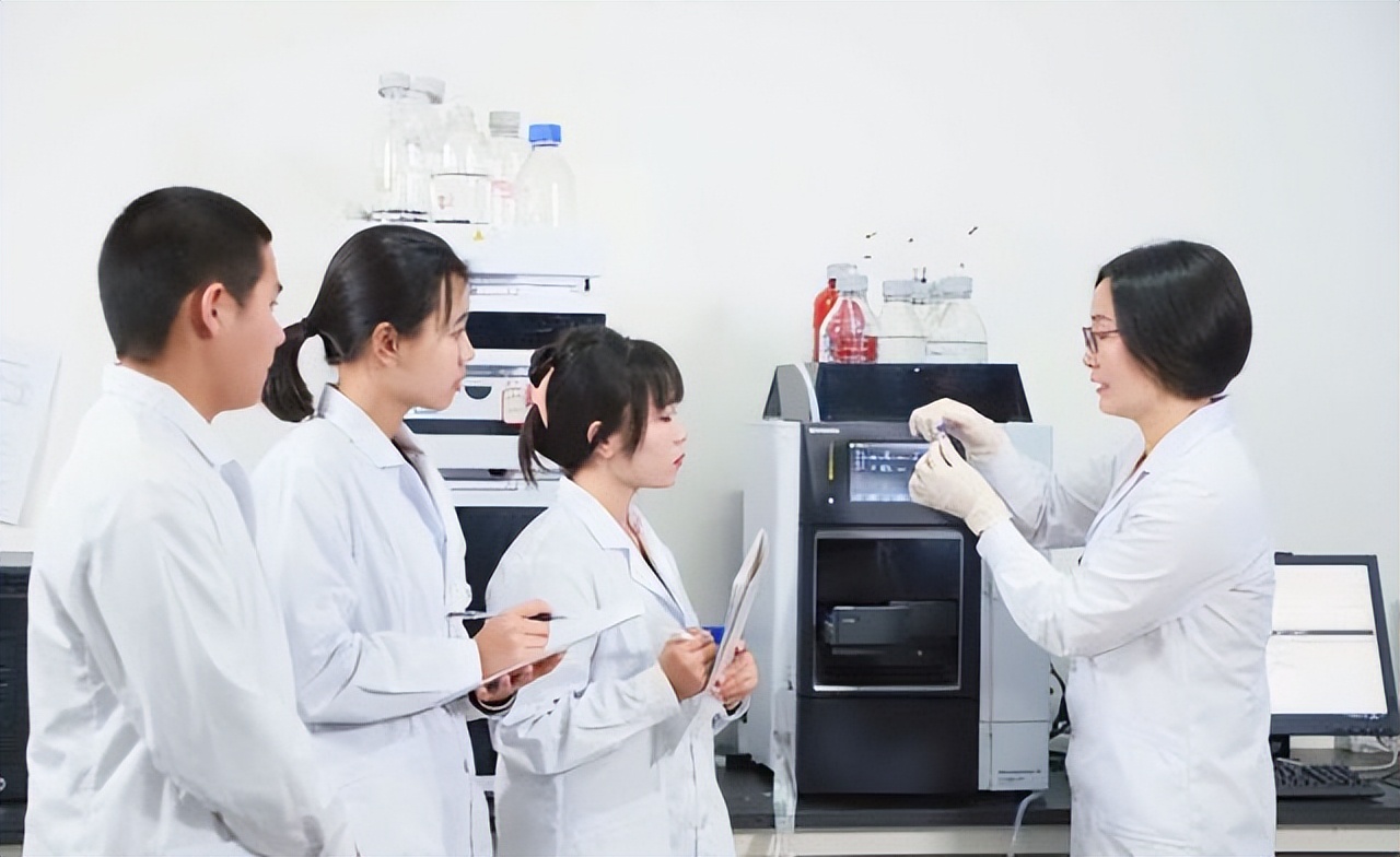 医学和药学哪个专业好,药学专业知识一和二有什么区别