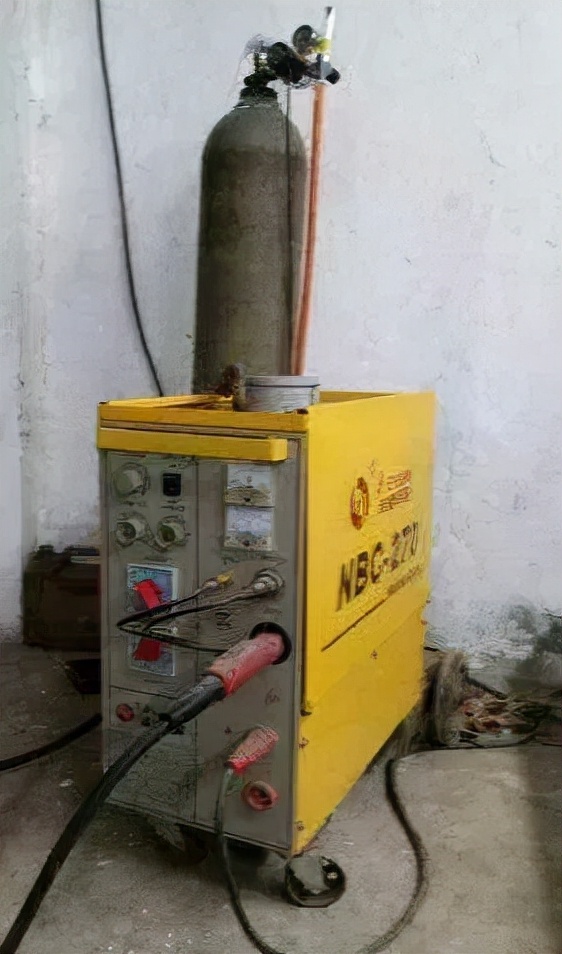 二保焊焊接成品缺陷大全图,二保焊探伤仪器怎么看缺陷