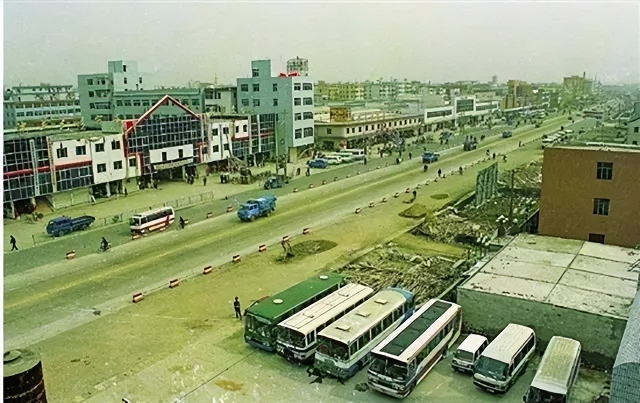 5000万的巨型打火机,1000000亿的打火机