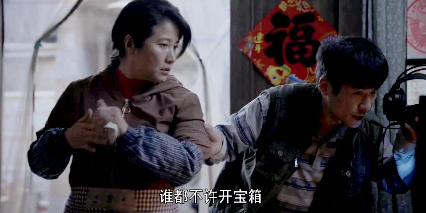 赵丽颖雷佳音白玉兰霸气片段,赵丽颖插兜名场面