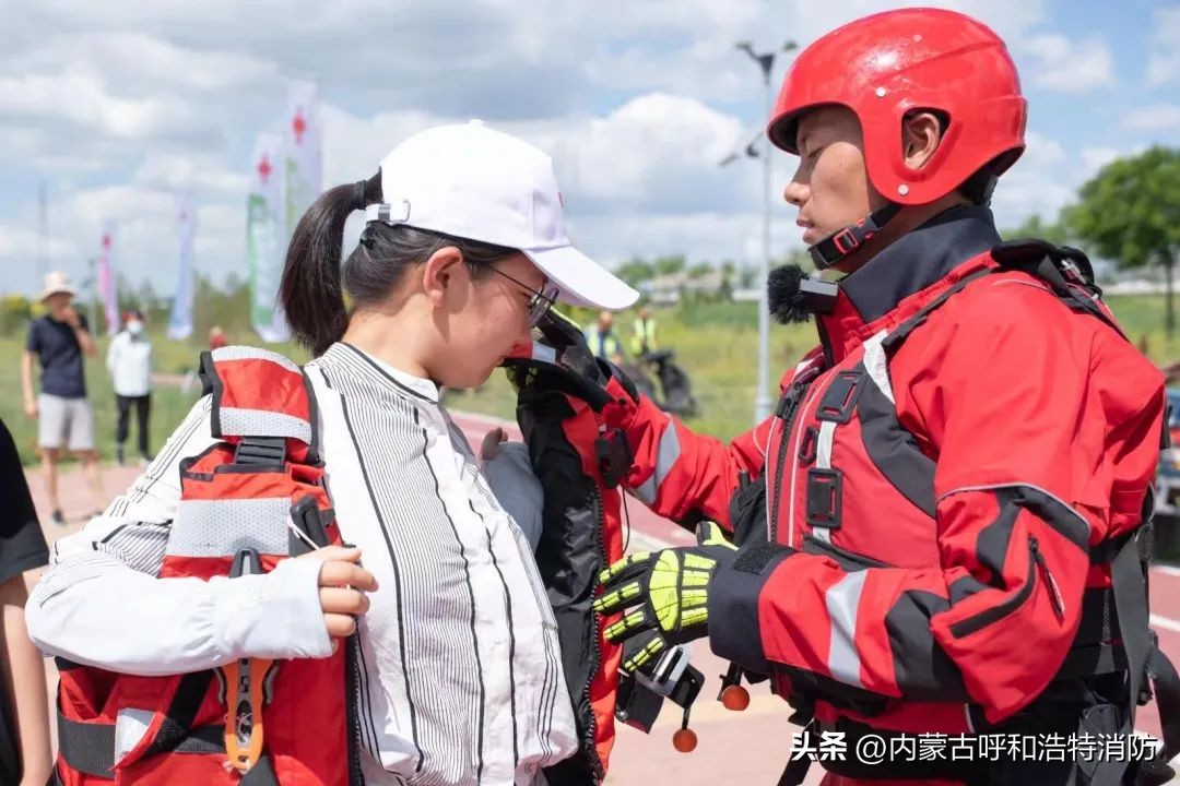 溺水的防范与自救直播公益亲子课,芒果tv湖南教育直播防溺水