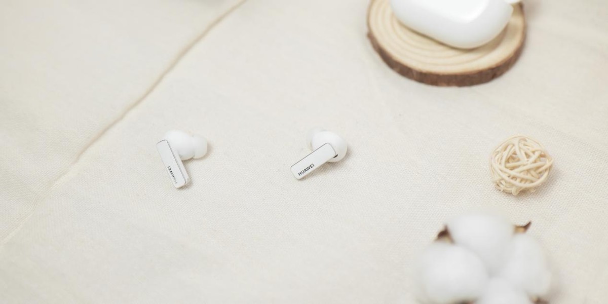 华为freebudspro和freebuds4比较,华为耳机freebudspro和freebuds4