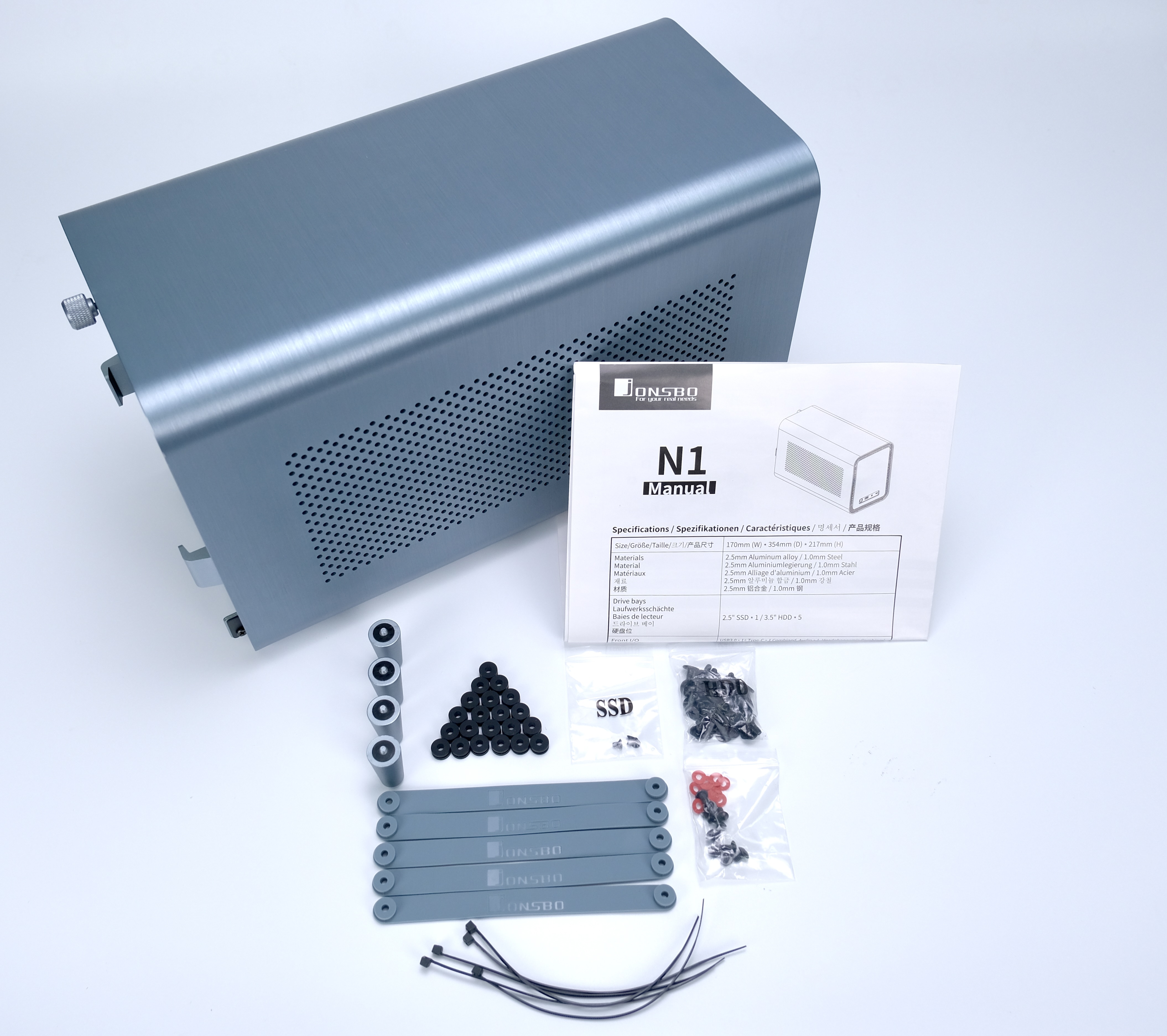 小姐姐的精致城堡!ITX极简风NAS装机纪实