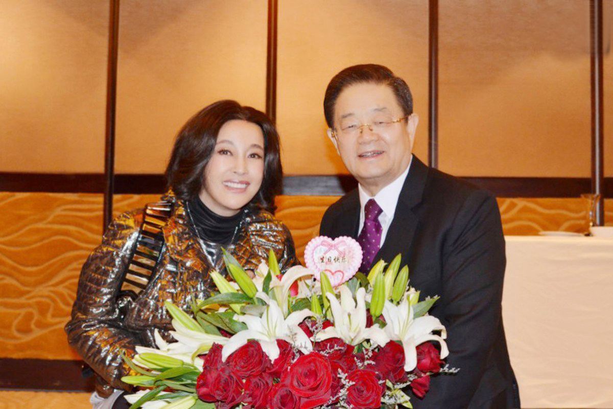 刘晓庆有过四段婚姻有子女吗,刘晓庆有几段婚姻她有子女吗