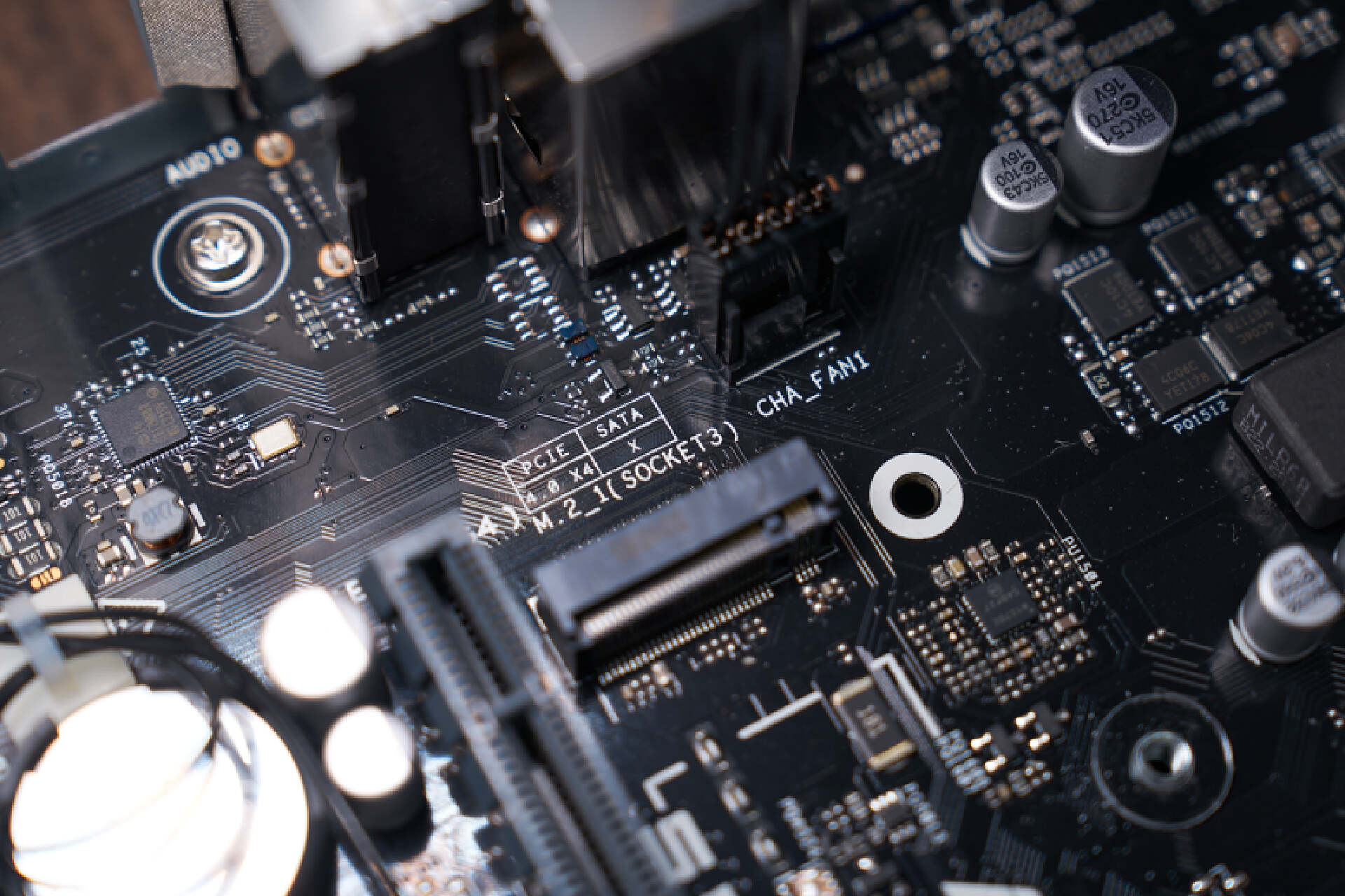 华硕天选x2023台式机改装,华硕天选x2023台式加硬盘