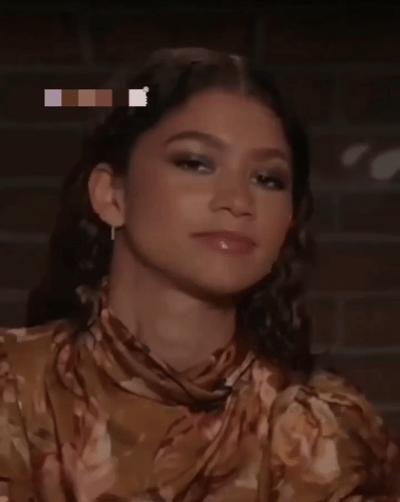 被全网嘲的时候也不退圈，是知道自己拿了爽文剧本会逆风翻盘吗？