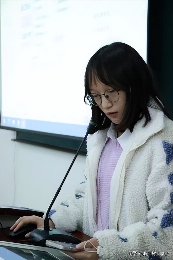 闻新社研讨会|以崭新姿态，书“万千”文章