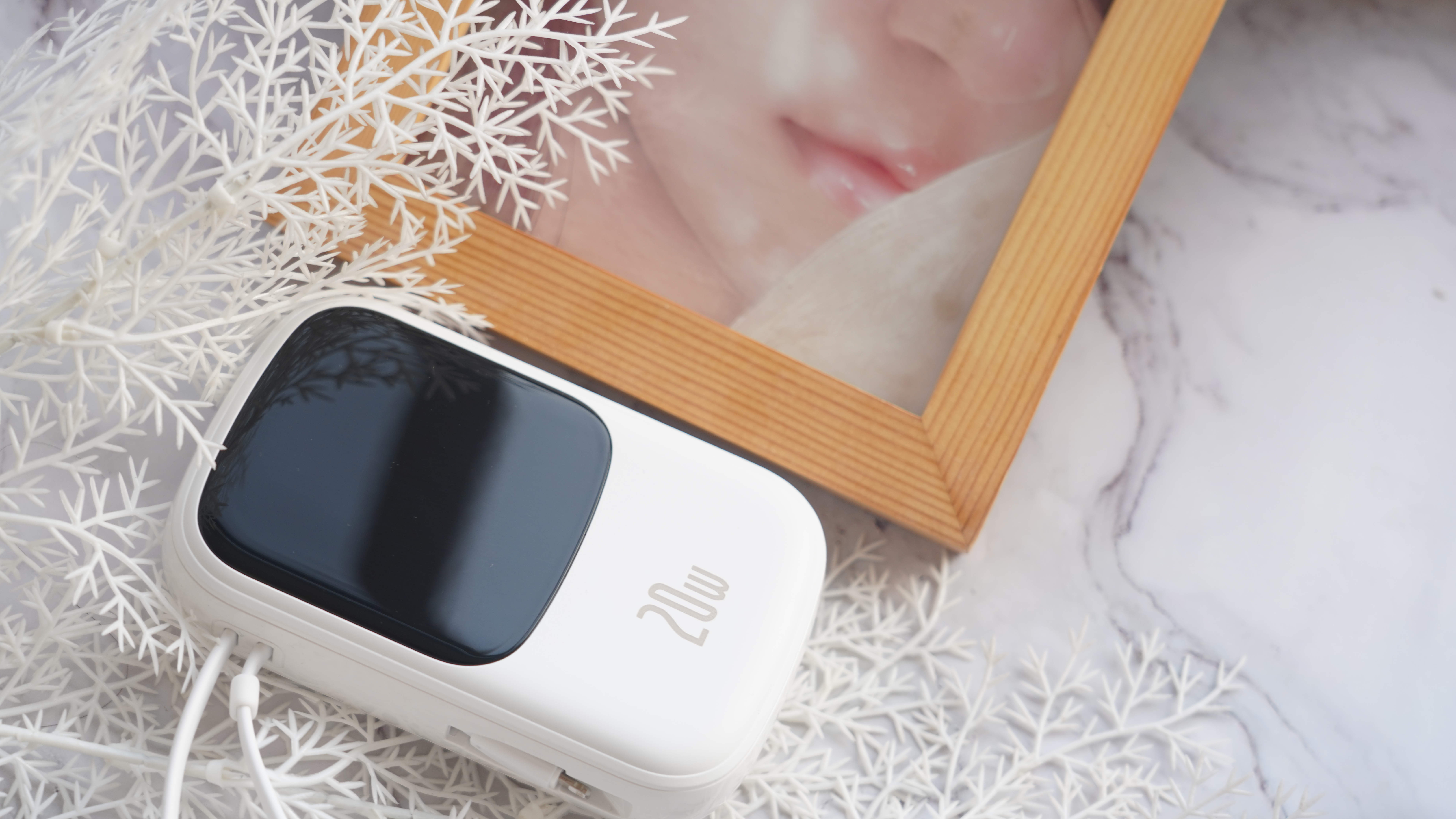 有科技感的充电宝,充电宝科技感超大容量