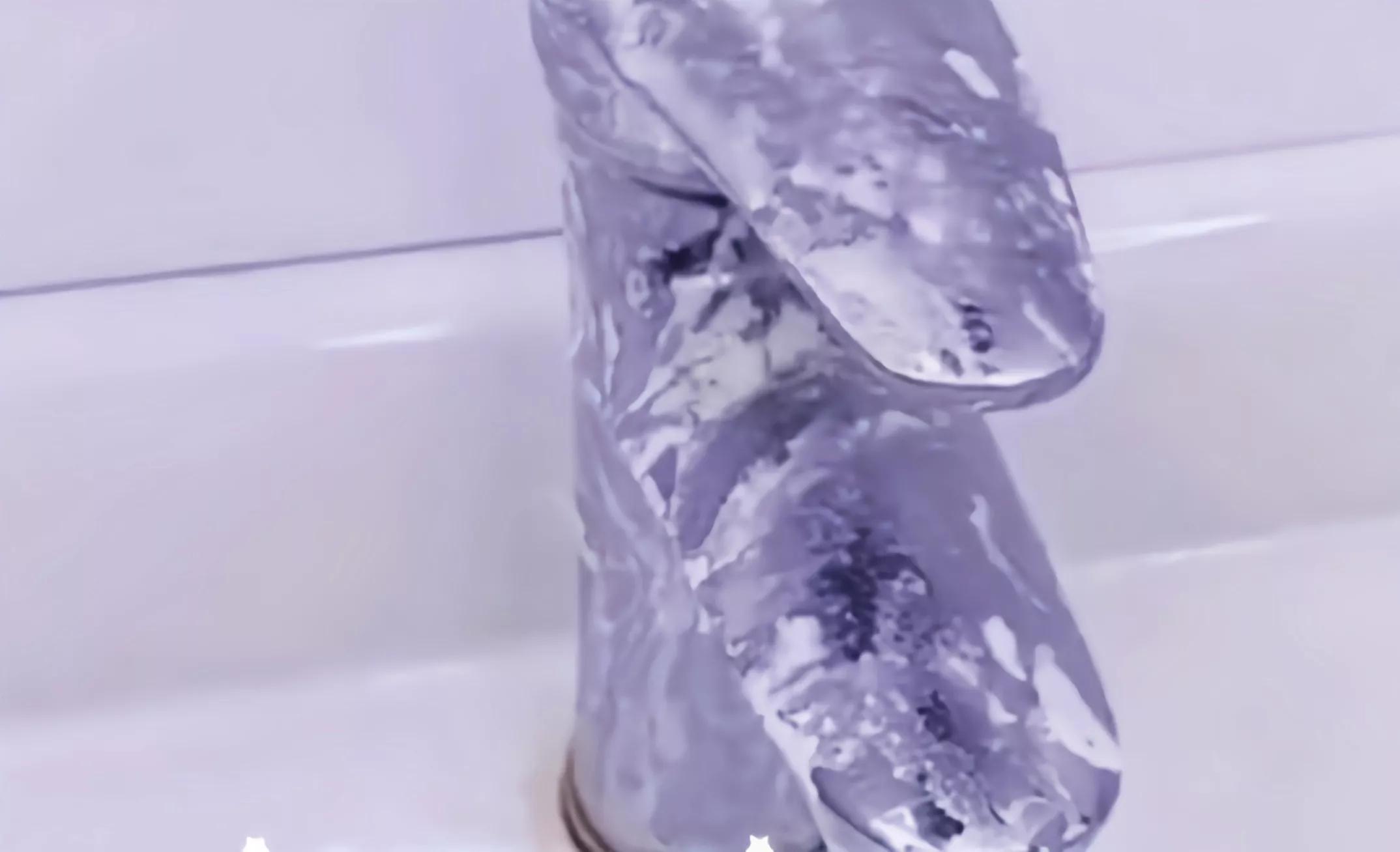 生活小妙招502配小苏打,不用胶水只用小苏打牙膏做起泡胶