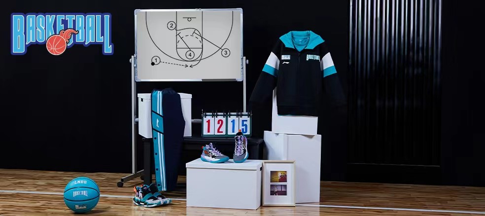 李宁夏季新品实体店,李宁young历史及logo的含义