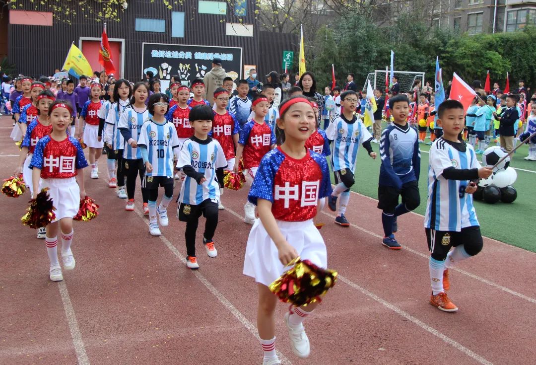 最热辣的校园足球联赛来了：大学南路小学2023年校园足球联赛激情开幕！