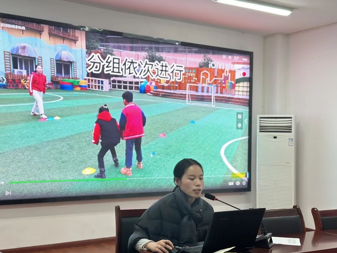 幼儿足球团体游戏3-6岁教案,幼儿园足球游戏教学过程