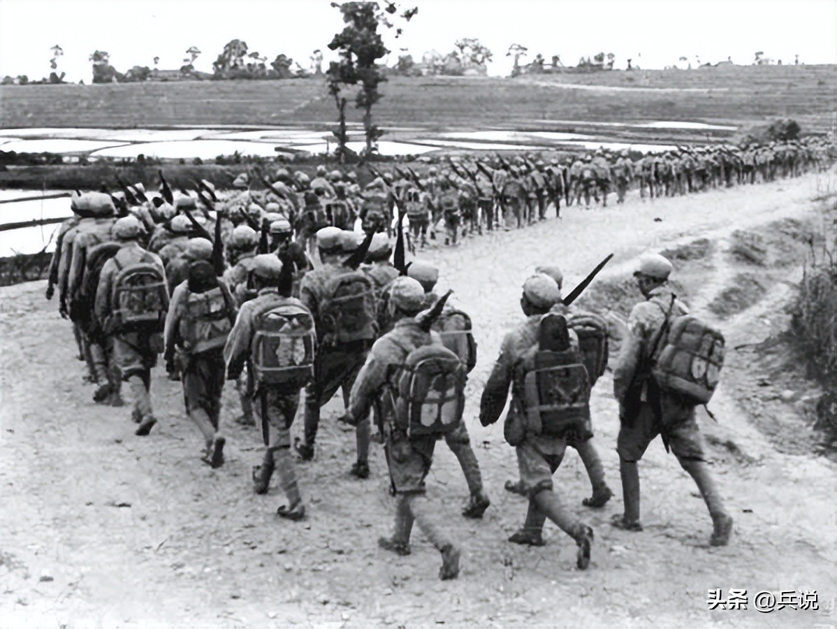 师长壮烈牺牲视频,师长中弹牺牲