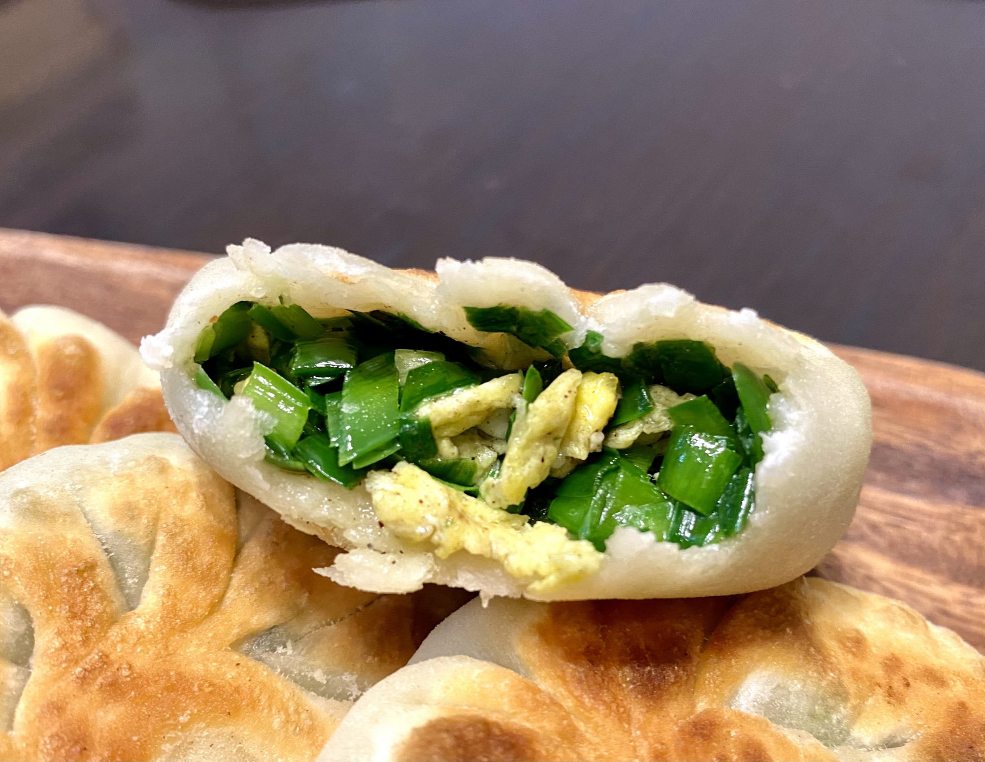 韭菜馅饼用死面还是烫面,韭菜鸡蛋虾仁馅饼烫面