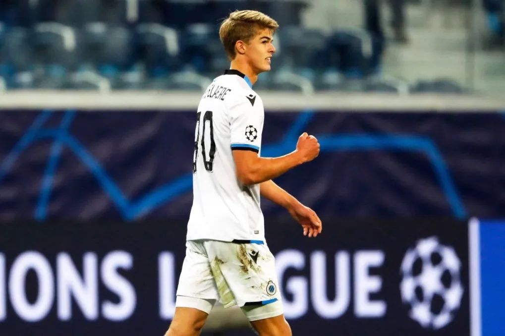 德卡特莱尔正式登陆AC米兰，他是马尔蒂尼最昂贵的签约交易