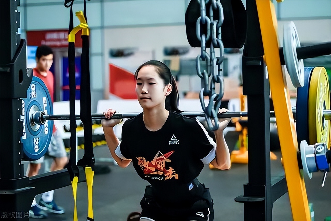 意外！中国女排最新名单出现变化，多人位置互换，蔡斌意欲何为