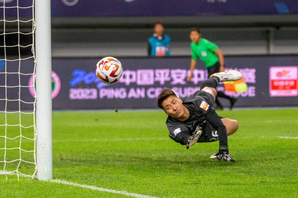 中超津门虎3-2逆转青岛保持不败,中超天津津门虎3-3山东泰山集锦