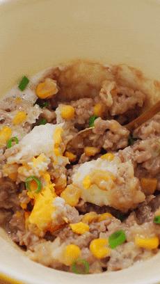 我逢人就夸的神仙搭配！燥热的夏天很该吃，几分钟就能蒸出一锅鲜