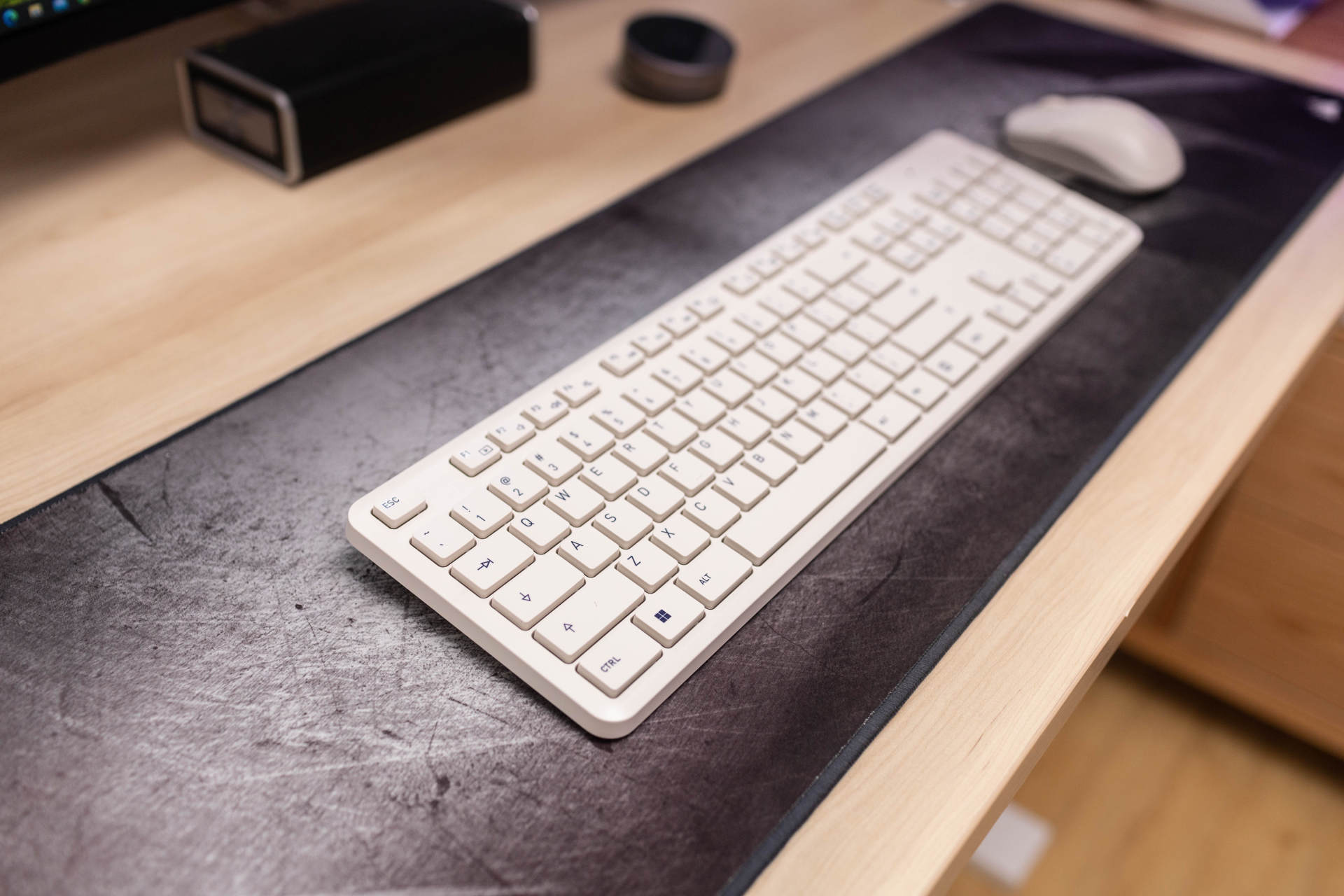 妯辨dw2300鏃犵嚎閿洏濡備綍杩炴帴鐢佃剳,cherrydw2300鏃犵嚎閿紶濂楄