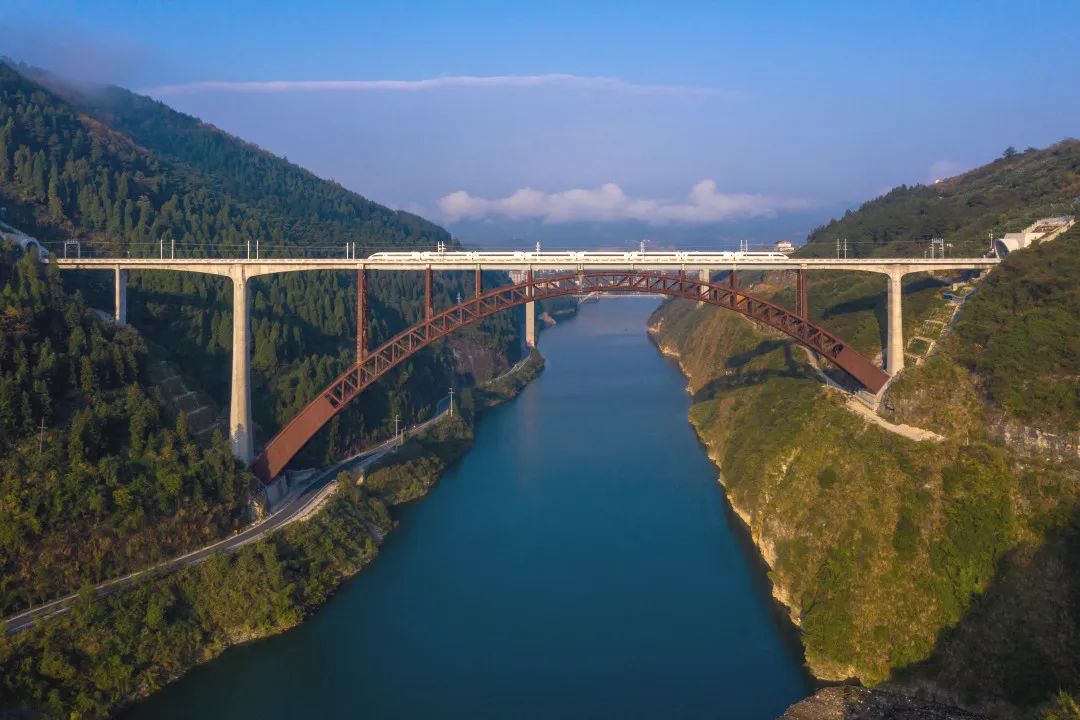 高铁30分钟直达的旅游目的地,高铁可直达的景点是哪些