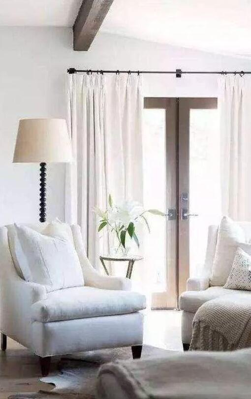 这4种窗帘既实用又美观你家有吗,窗帘是家居装饰不可或缺的一部分