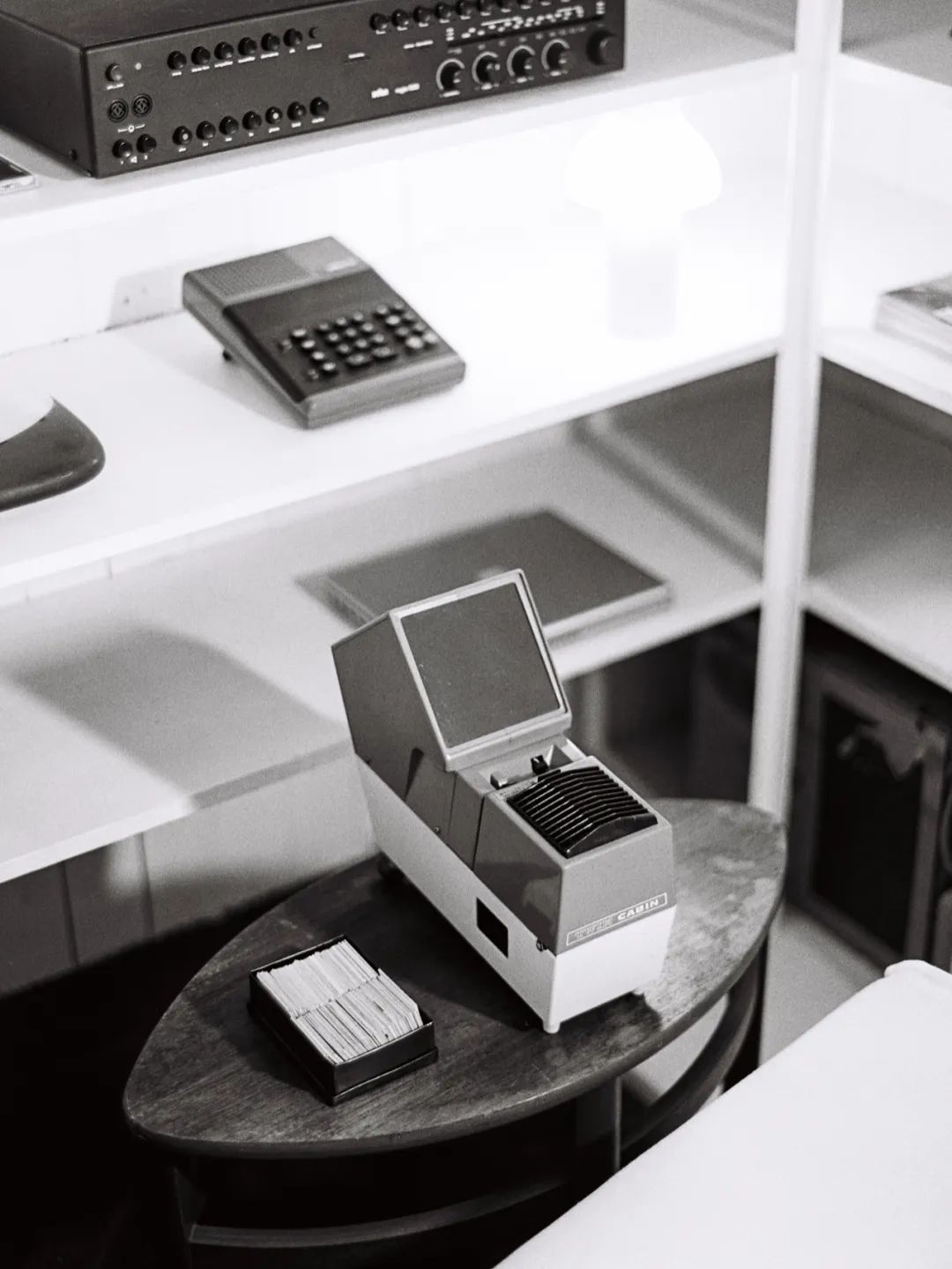 探访100个年轻人的家,居家办公如何克服父母的干扰