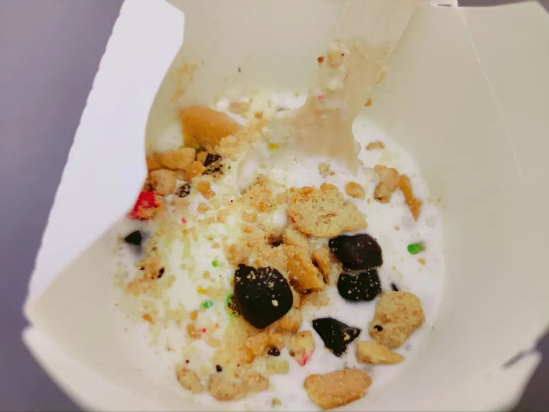 麦当劳早餐板烧鸡腿堡测评,麦当劳定制板烧鸡腿堡