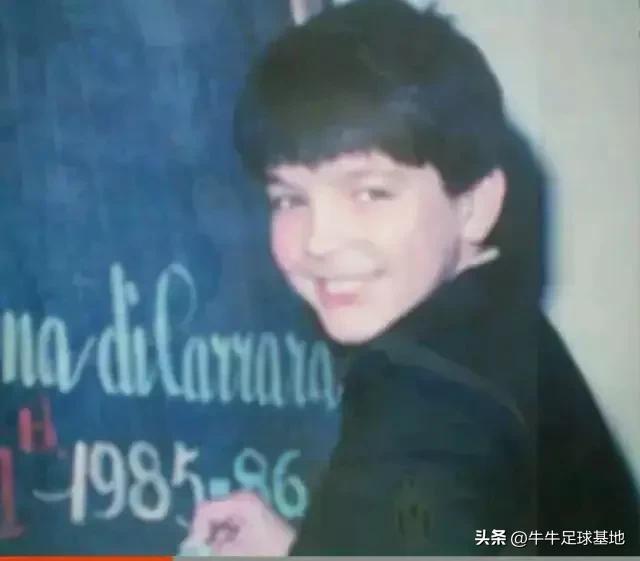 足球明星年轻与现在照片对比,足球明星小时候纪录片