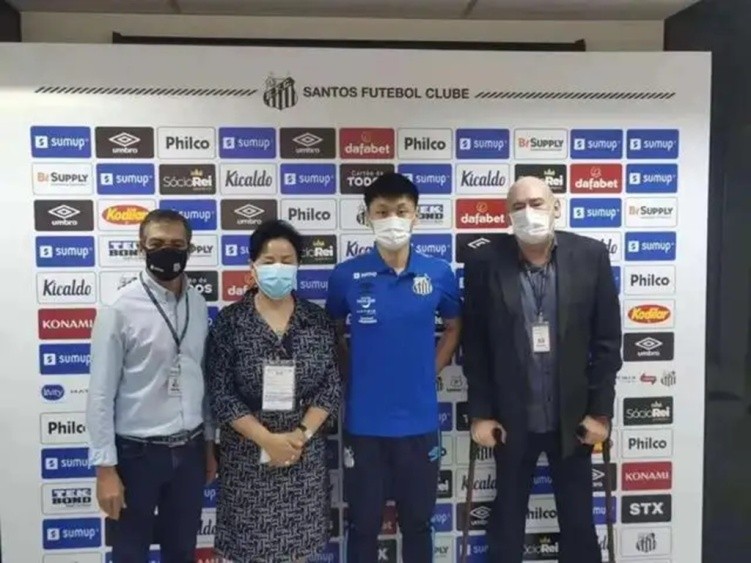 中国球员留洋巴甲一亿违约金,中国男足违约金