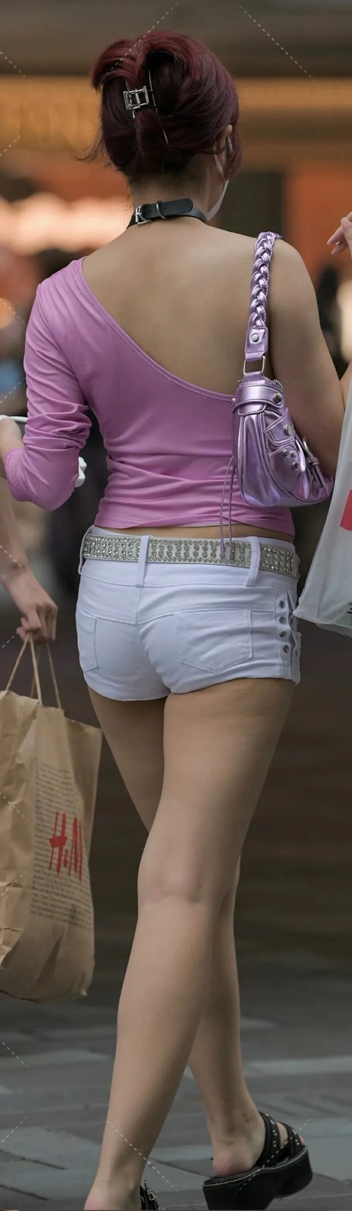 街拍美女壁纸超清大图,高清美女街拍壁纸超清全屏