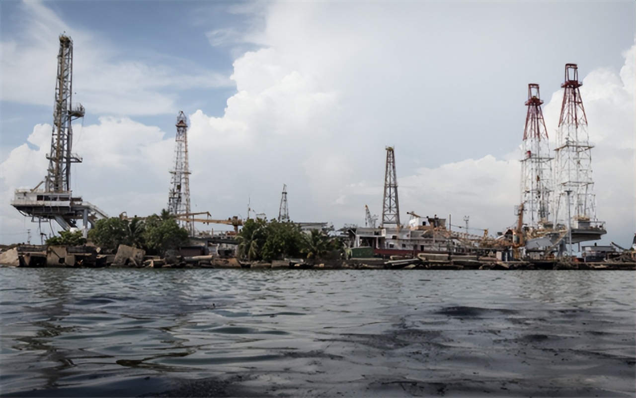 委内瑞拉用岛还债是真的吗,穷的叮当响还负债