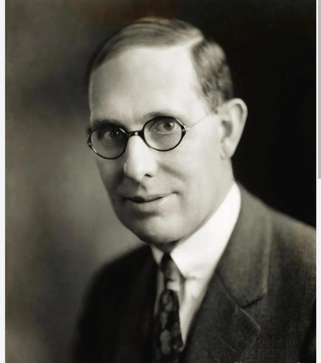 现在女性最爱的电动汽车,百年前的电动汽车