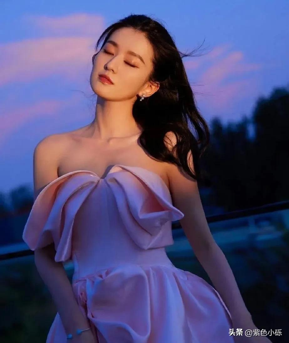 乔欣惊艳身材写真,乔欣惊艳写真大片美照