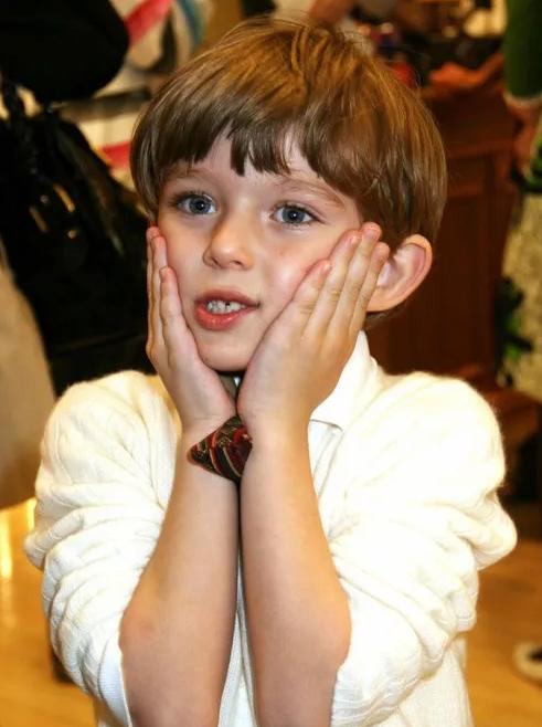 特朗普巴伦小时候,特朗普小儿子巴伦近照