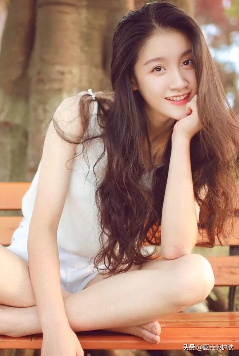 油性皮肤可以用乳液做灌肤吗,偏油性皮肤适合的护肤品