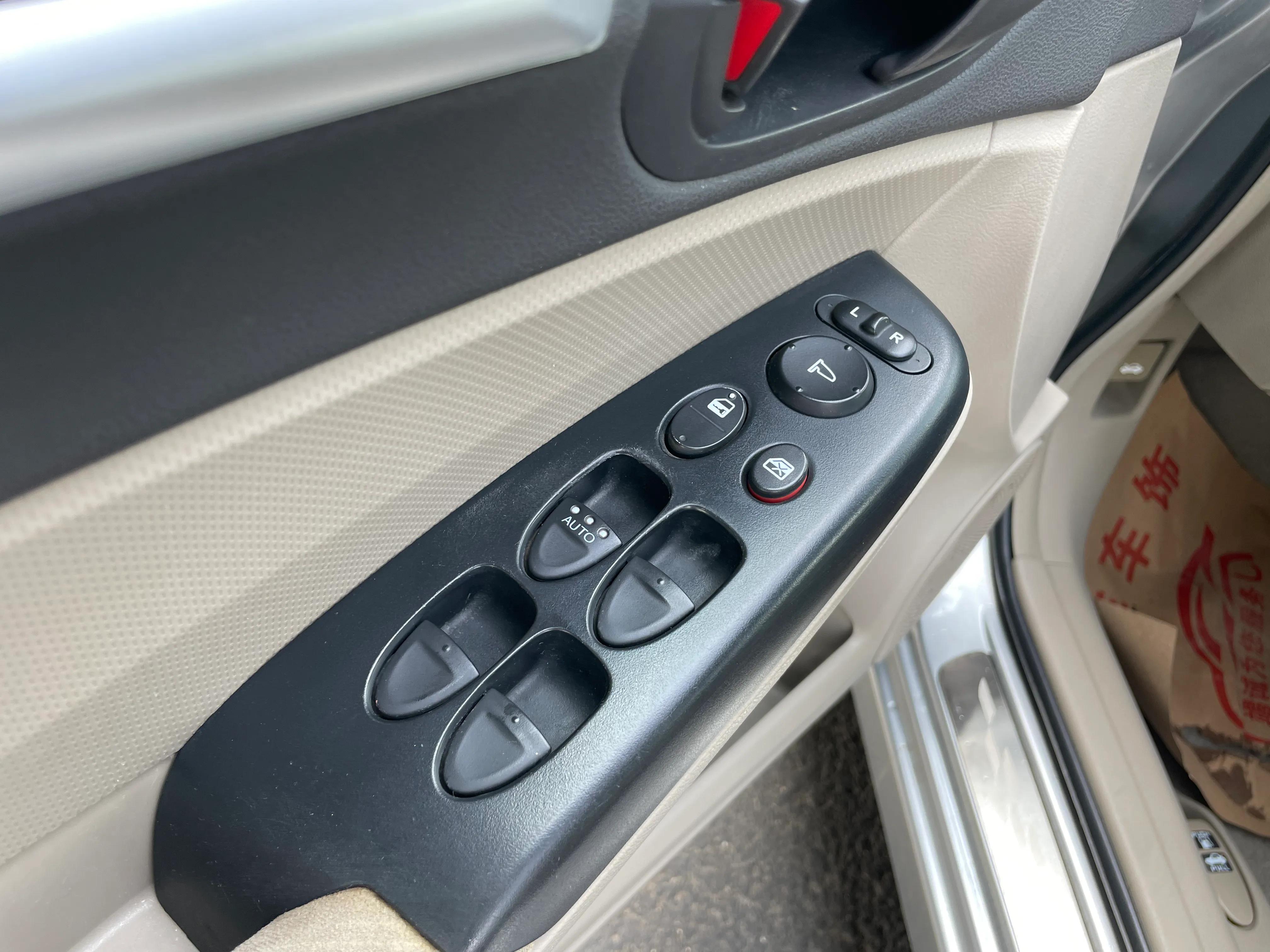 2010年的极品思域能值多少？