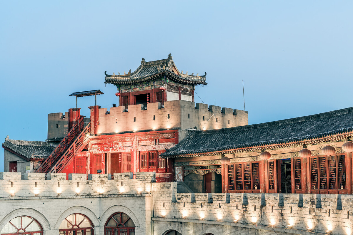 千金一笑的典故,千金一笑为红颜下一句