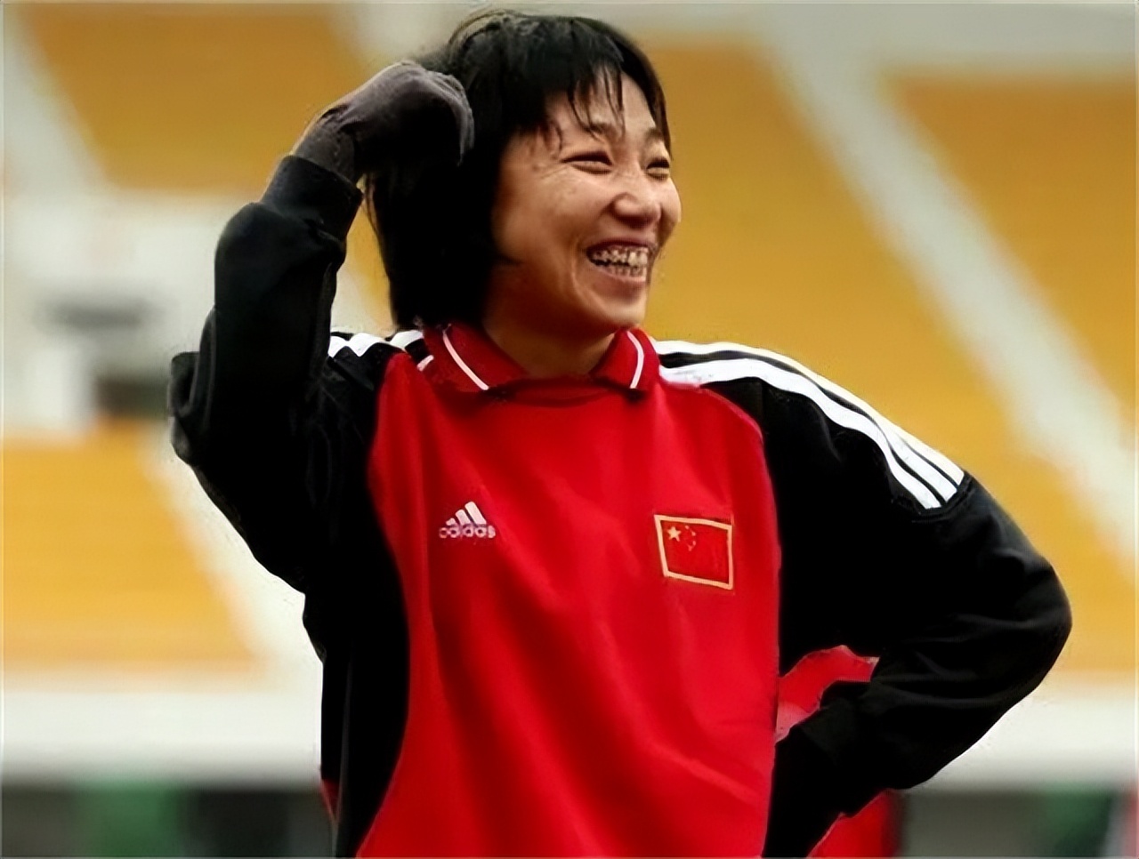 铿锵玫瑰孙雯：带伤书写女足辉煌，退役后担任中国足协副主席