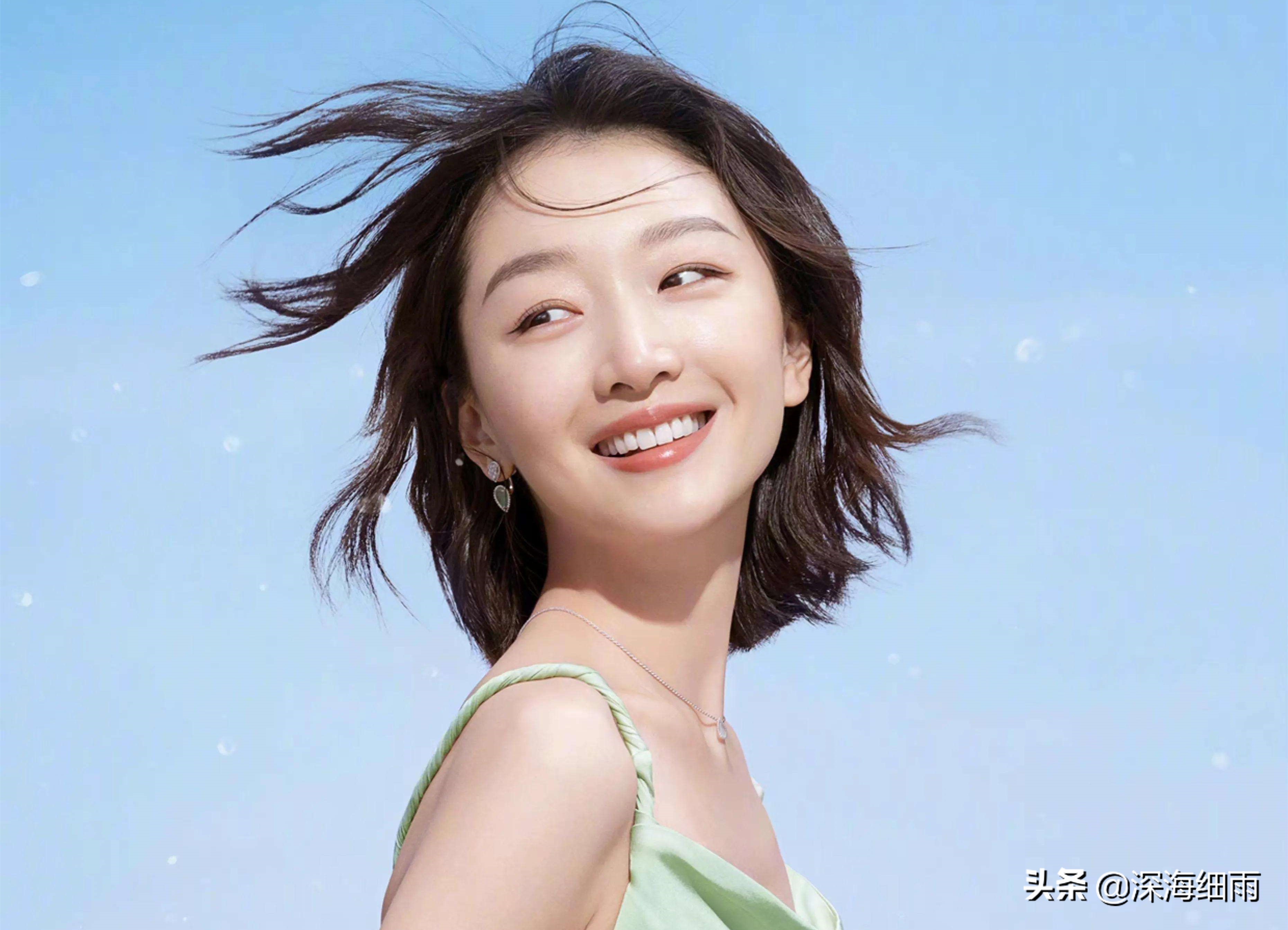 这才是小脸打开的正确方式,这才是正确的打开方式视频素材