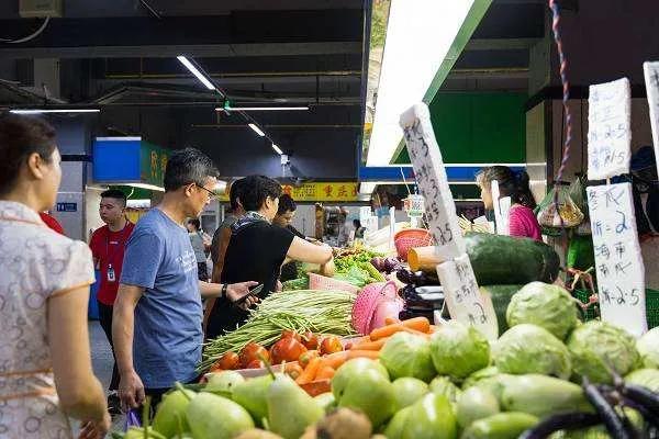人民币汇率破7市场理性应对,通胀汇率应该怎么反应
