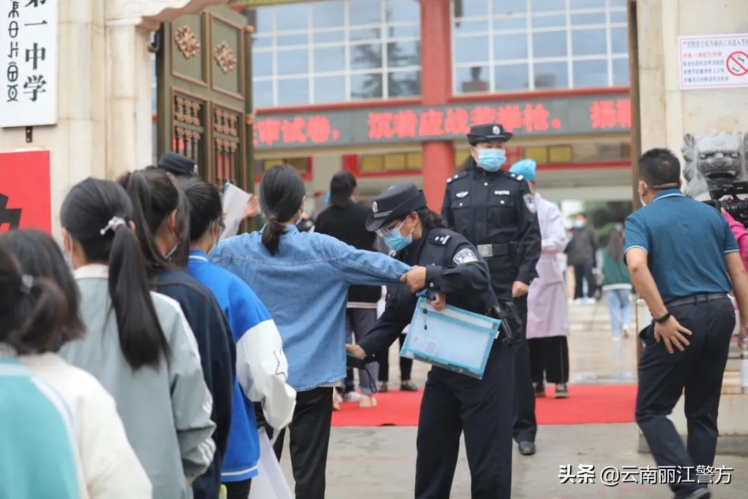 护航高考在路上,高考护航是我们每个人的责任