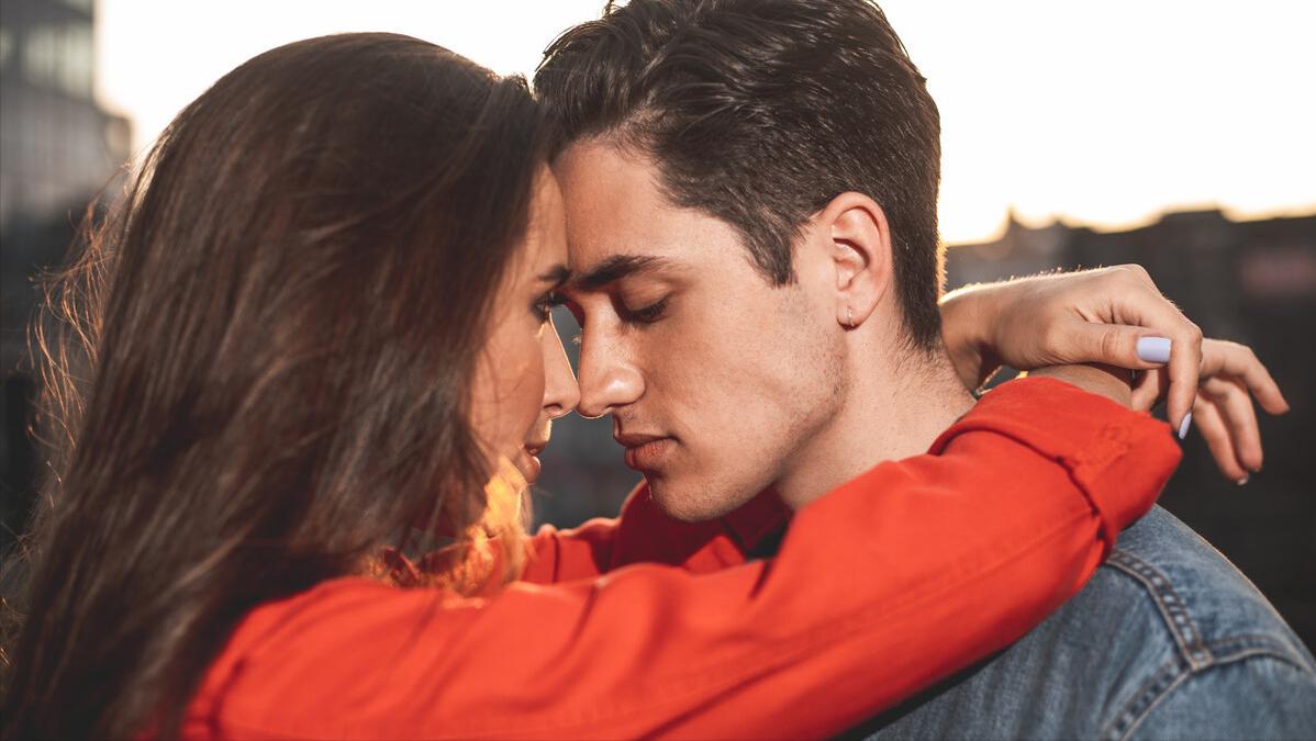 47岁女子阴毛变白和性功能有关系吗?医生:这是正常的衰老现象