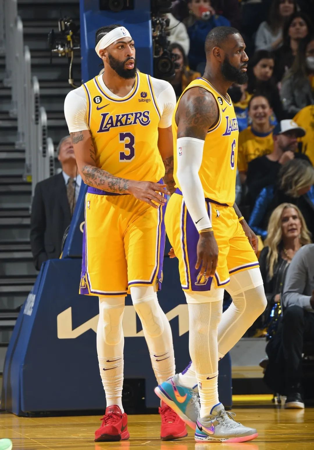 湖人掘金一场极其双标黑暗的比赛,掘金第三次逆转湖人