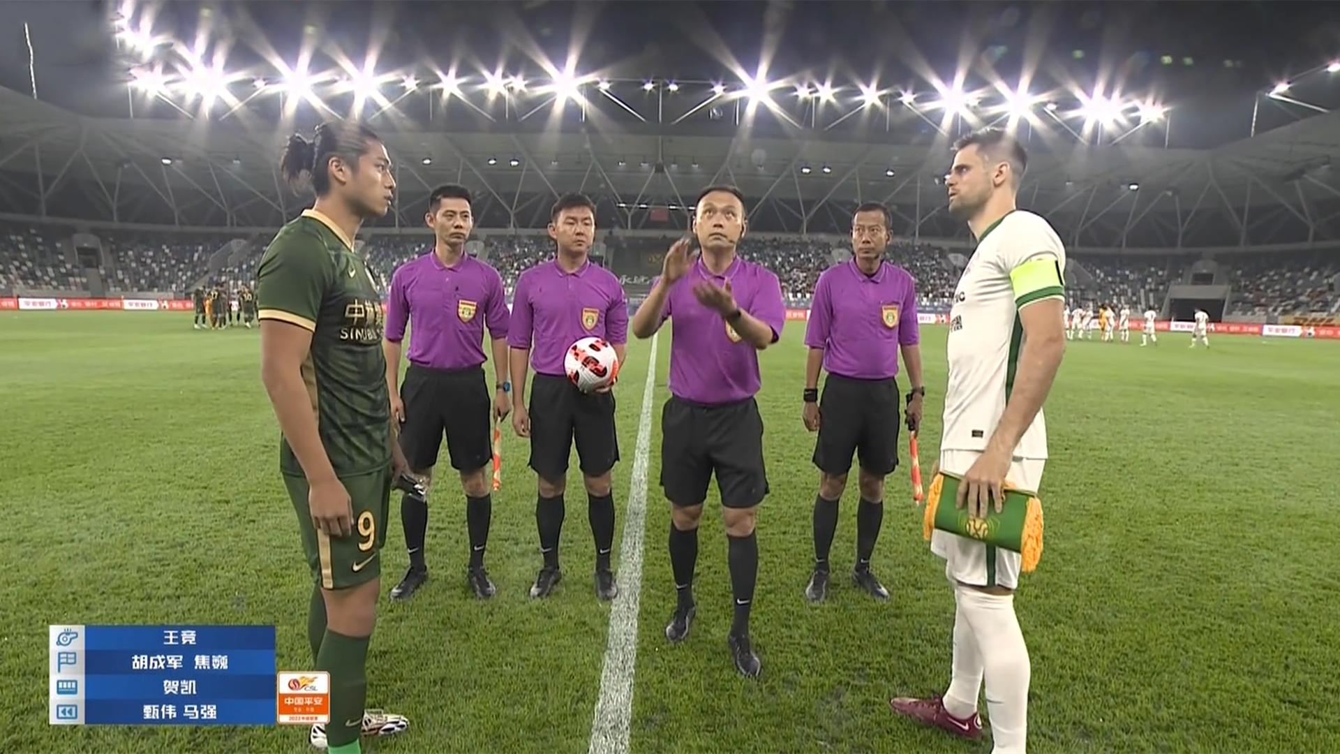 中超裁判被打得最惨的一次,中超球员因打裁判被禁赛一年